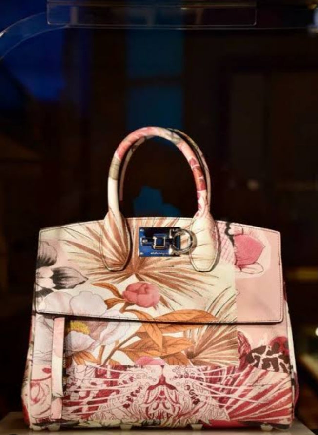 Zyara Vibrant Elegance – Premium Colourful Handbag for Women